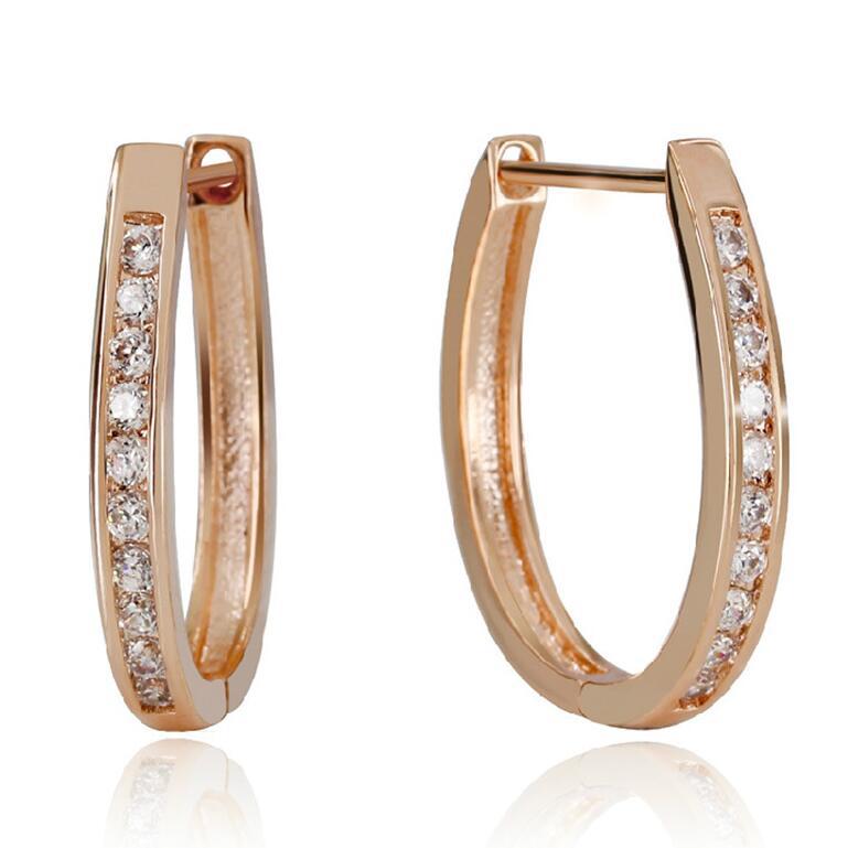 Elina – Gold earrings adorned with delicate crystals