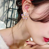 Alisa – Gold Earrings with a Subtle Shine