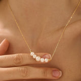 Juliana – Minimalist Design Gold Necklace