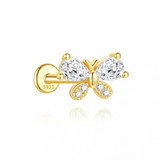 Irina – Gold earrings with a structured design.