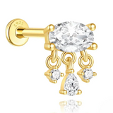 Irina – Gold earrings with a structured design.