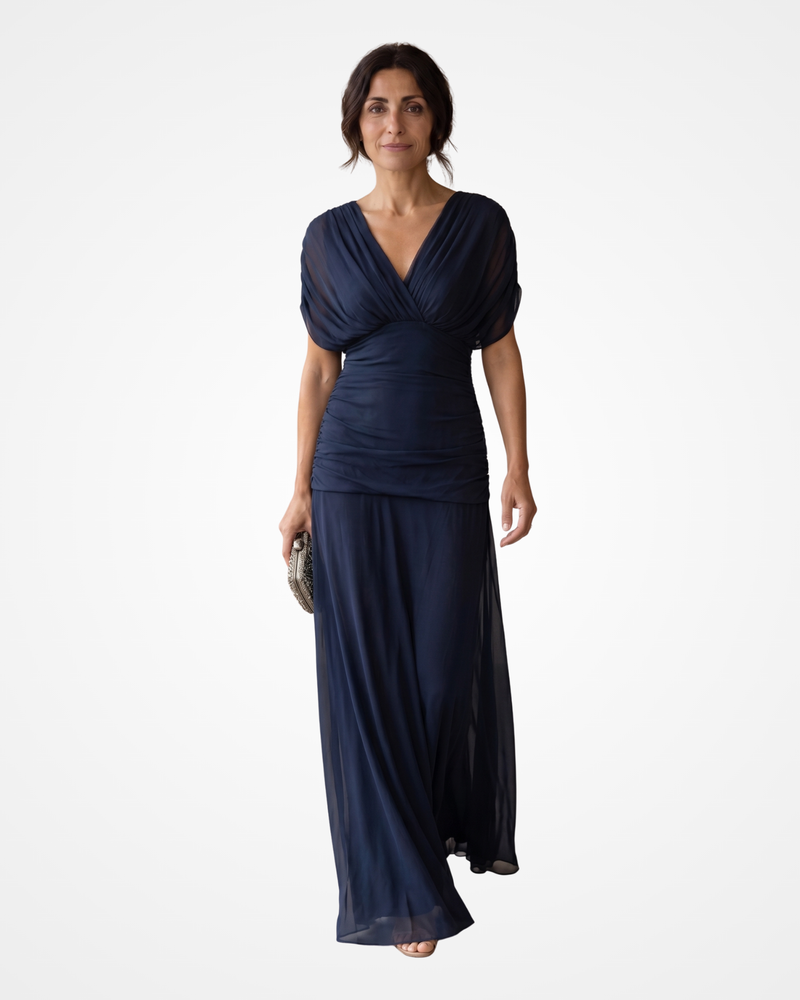 Filipa | Blue that Stands Out