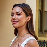 Romina – Intertwined gold earrings.