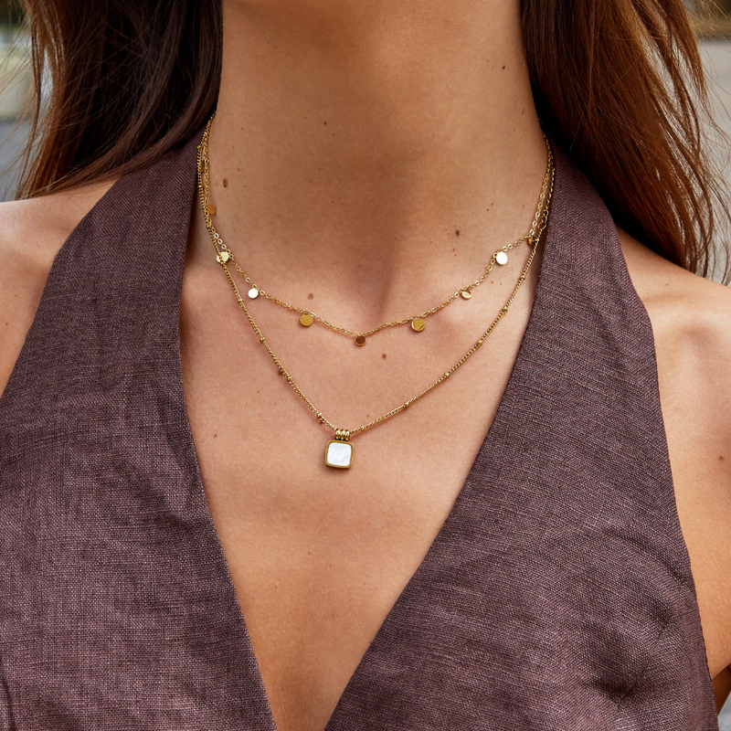 Elisa – Gold necklace with intricately filigree design