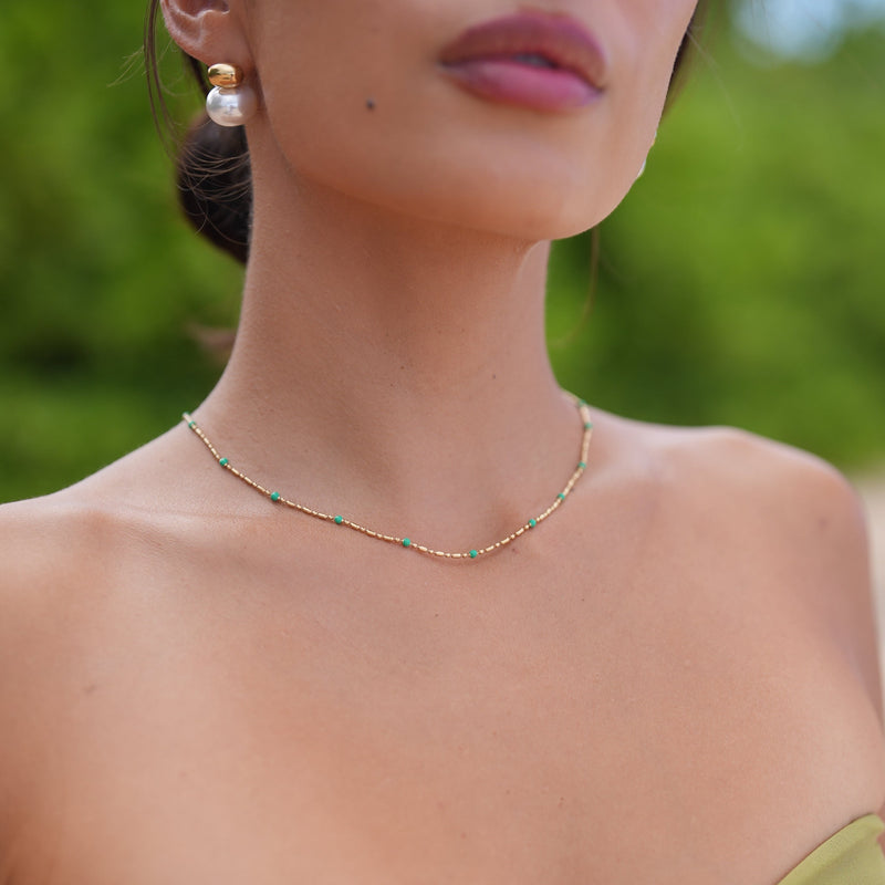 Marlene – Elegant gold collar with a smooth design