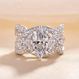 Emilie – Ring with a sparkling rectangular cut diamond can be rewritten as: "Emilie Ring with dazzling rectangular cut diamond."