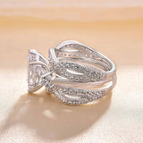 Emilie – Ring with a sparkling rectangular cut diamond can be rewritten as: "Emilie Ring with dazzling rectangular cut diamond."
