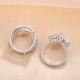 Emilie – Ring with a sparkling rectangular cut diamond can be rewritten as: "Emilie Ring with dazzling rectangular cut diamond."