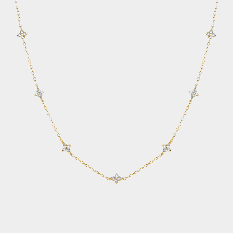 Veronica – Delicate Silver Chain with Vertical Pendant
