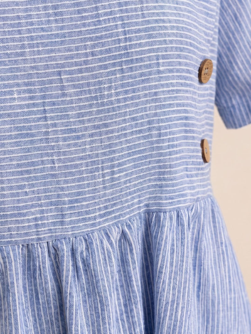 Fluid midi dress with buttons