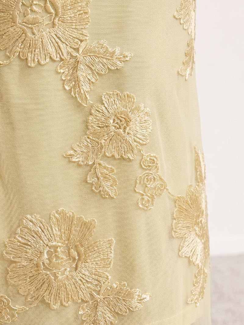 Embroidered long dress with straps