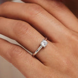 Mira Kastelova Ring