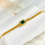 Green collar Joana Grøn with emerald