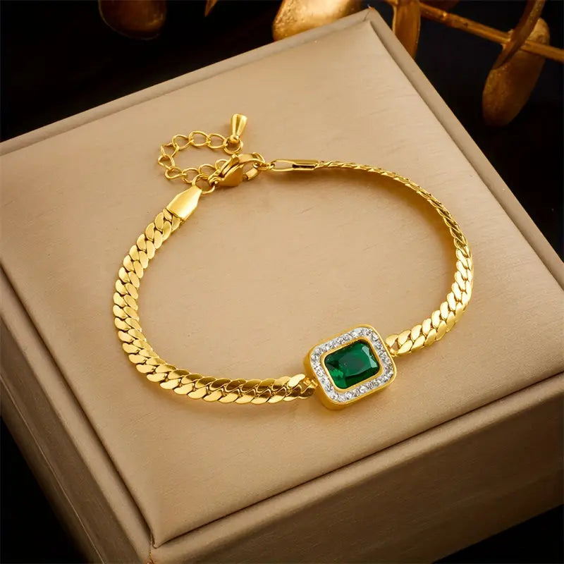 Green collar Joana Grøn with emerald