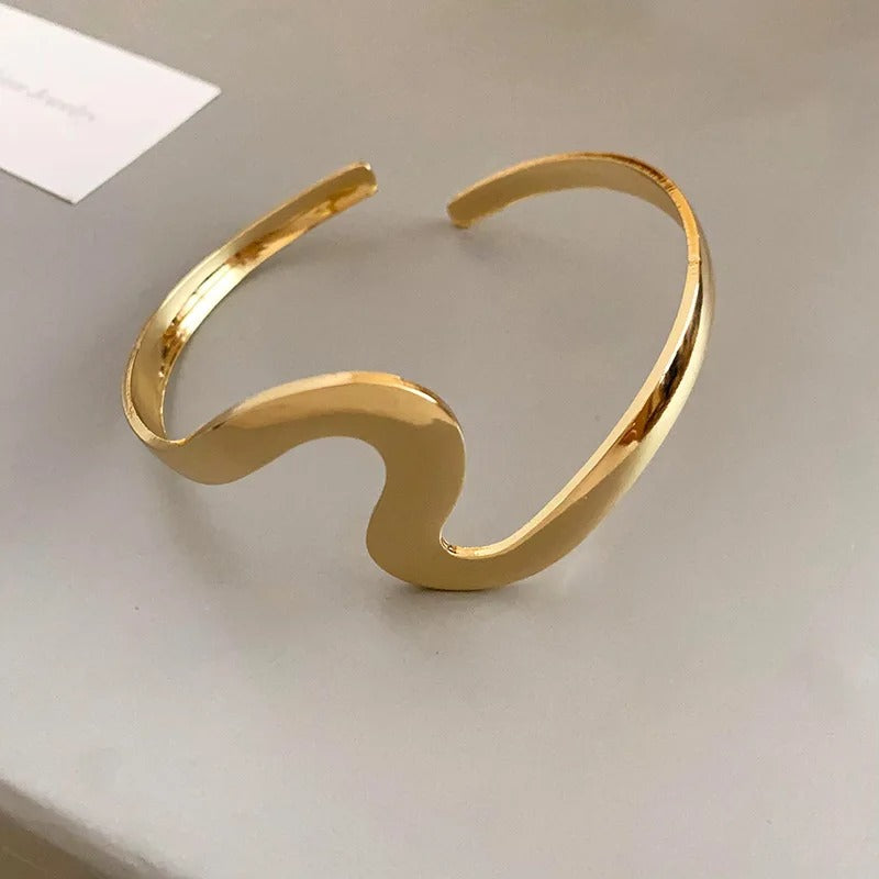 Classic Open Bracelet with Golden Wave