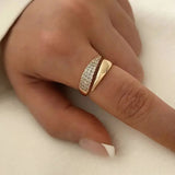 Leyna ring holder
