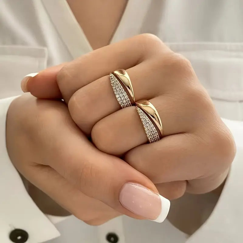 Leyna ring holder