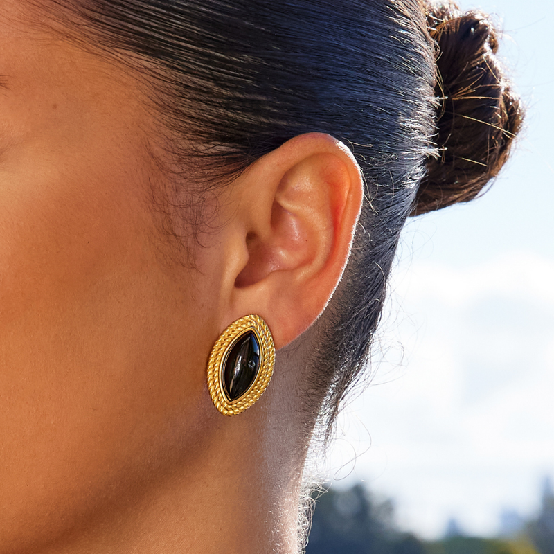 Helena – Oval Earrings with Black Gemstone.