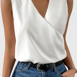 Yariela | Soft Summer Top with V-Neck