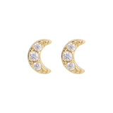 Pavlína – Elegant gold earrings with a contemporary design.