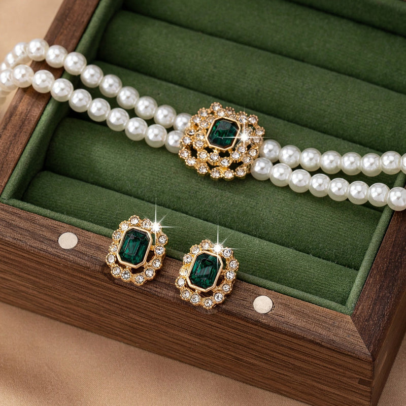 LOVE | Pearl & Emerald Jewelry Set