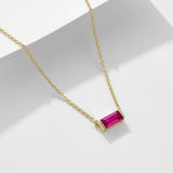 Livia – Silver necklace with delicate pendant