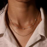 Veronica – Delicate Silver Chain with Vertical Pendant
