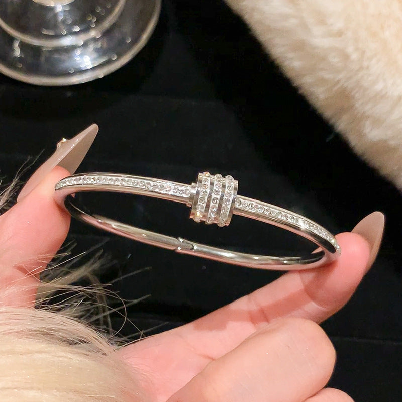 Vianna Shiny Bracelet in White Gold