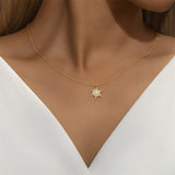 Amálie – Delicate silver necklace with circular pendant.