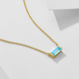 Livia – Silver necklace with delicate pendant