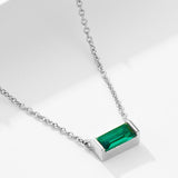 Livia – Silver necklace with delicate pendant