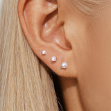 Paul – Elegant gold hoops with a contemporary design.