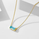 Livia – Silver necklace with delicate pendant