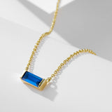 Livia – Silver necklace with delicate pendant