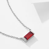 Livia – Silver necklace with delicate pendant