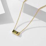 Livia – Silver necklace with delicate pendant