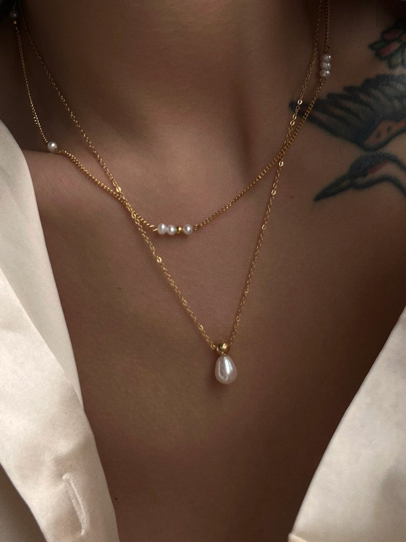 Rosa - Classic Style Thin Gold Necklace