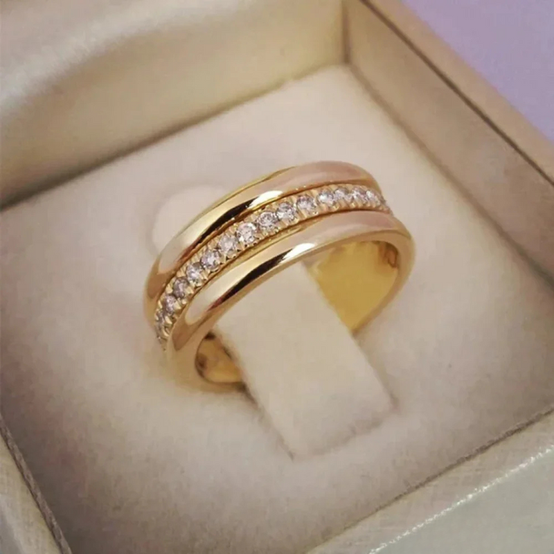 Elegant Zirconia Ring with Double Insert