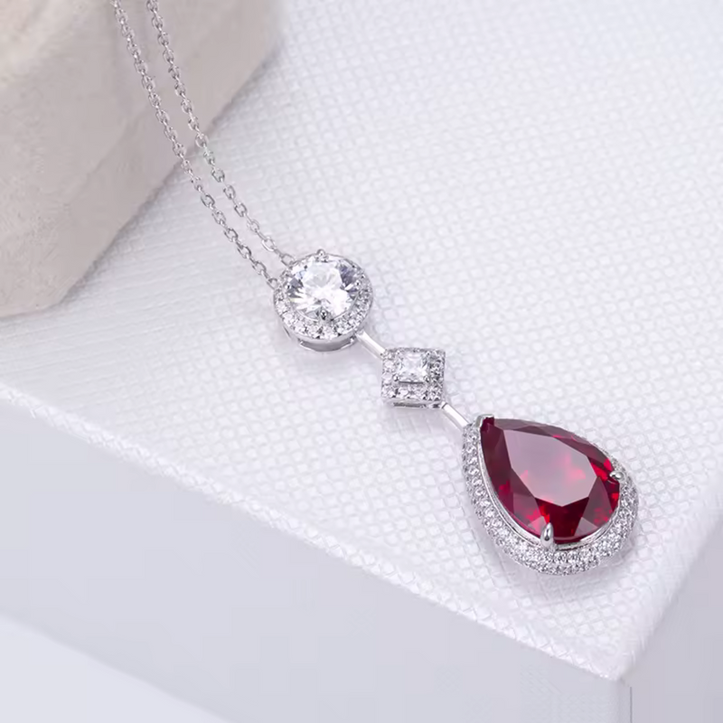 Pia – Pendant with Ruby and Elegant Crystal Frame