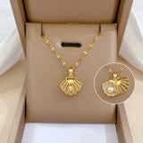 Beatrix – Gold Necklace with Coin Pendant