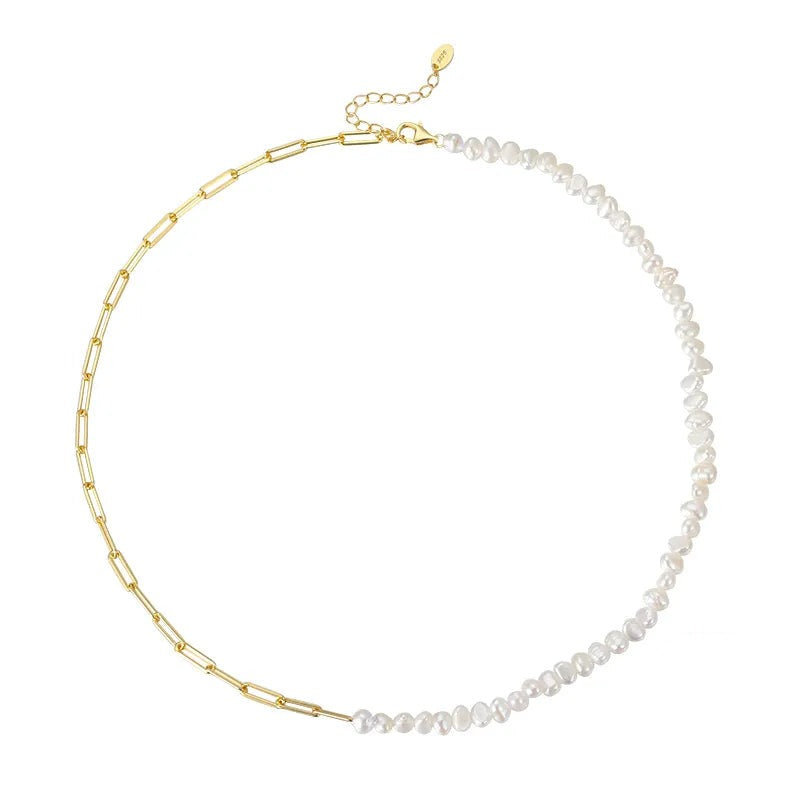 Livia – Elegant gold necklace with link design