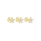 Amélie – Delicate gold earrings with a flowing design.
