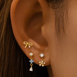 Veronika – Elegant Earrings with Delicate Design