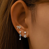 Veronika – Elegant Earrings with Delicate Design