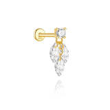 Kateřina – Elegant gold earrings with a moving design.