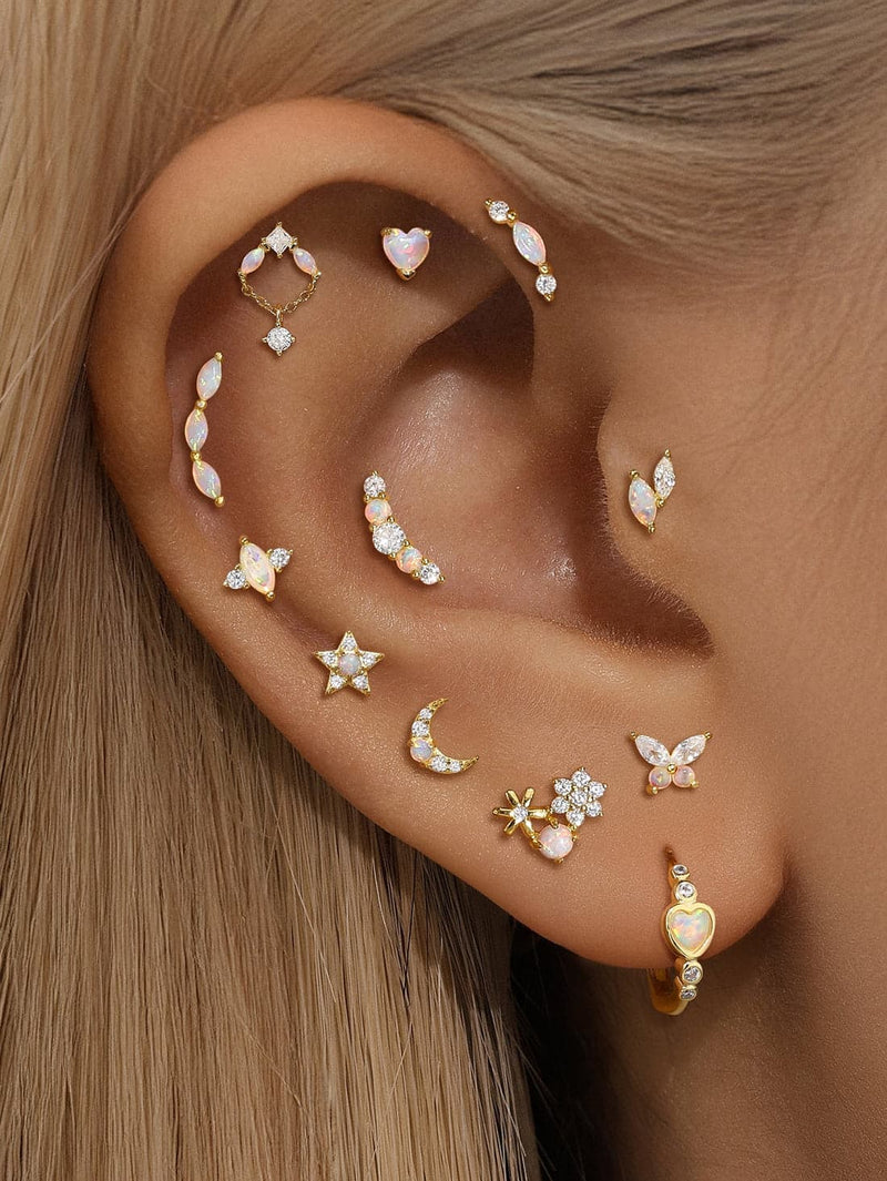Monika – Small earrings of elegant subtlety.