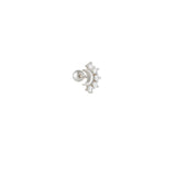 Carla – Gold earrings with an elegant curve.