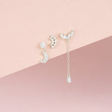 Carla – Gold earrings with an elegant curve.