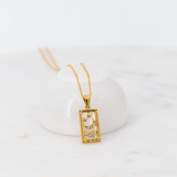Sabina – Gold Necklace with Elegant Pendant