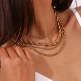 Helena – Gold Necklace with Dot Design